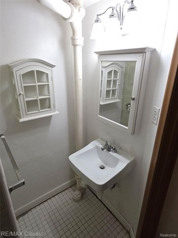 618 Mount Vernon Boulevard, Royal Oak, MI 48073