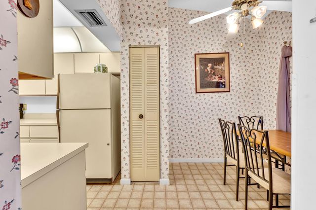 3529 Englewood Drive 321, Lake Worth, FL 33467