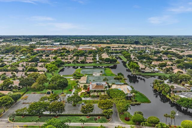 3529 Englewood Drive 321, Lake Worth, FL 33467