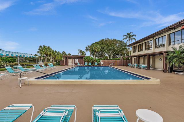 3529 Englewood Drive 321, Lake Worth, FL 33467