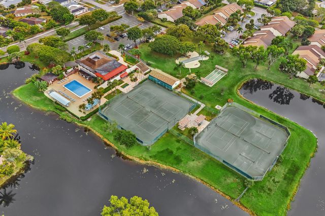 3529 Englewood Drive 321, Lake Worth, FL 33467