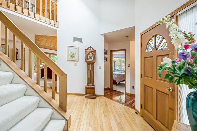 10875 Charring Cross Circle, Green Oak Twp, MI 48189