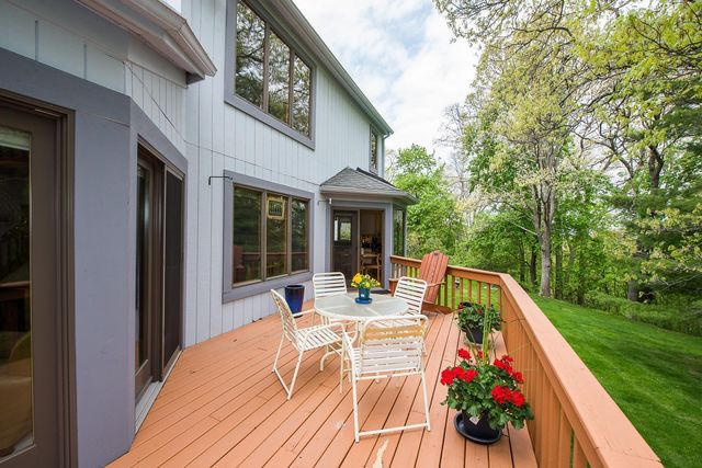 10875 Charring Cross Circle, Green Oak Twp, MI 48189