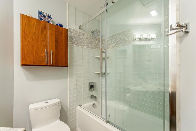 10875 Charring Cross Circle, Green Oak Twp, MI 48189