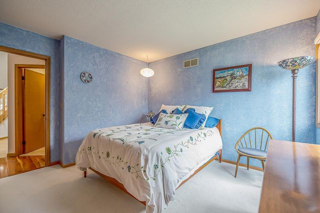 10875 Charring Cross Circle, Green Oak Twp, MI 48189
