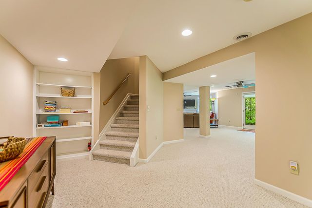 10875 Charring Cross Circle, Green Oak Twp, MI 48189