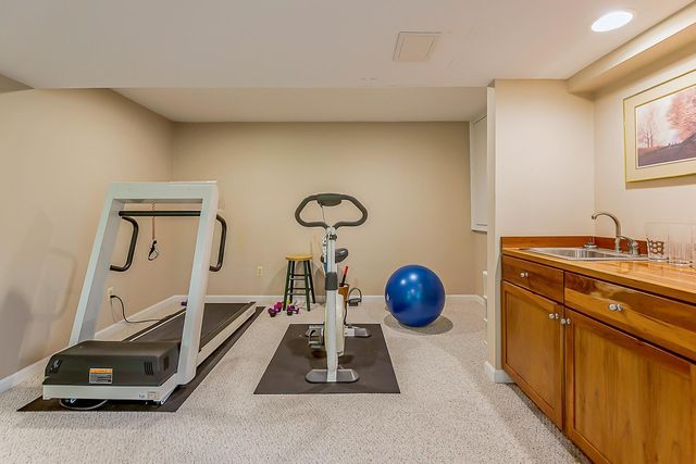 10875 Charring Cross Circle, Green Oak Twp, MI 48189