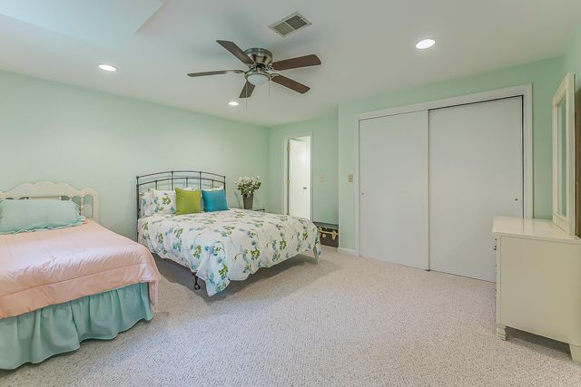 10875 Charring Cross Circle, Green Oak Twp, MI 48189
