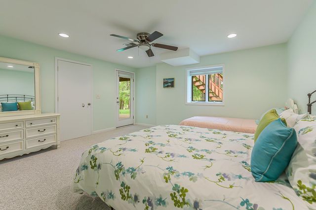10875 Charring Cross Circle, Green Oak Twp, MI 48189