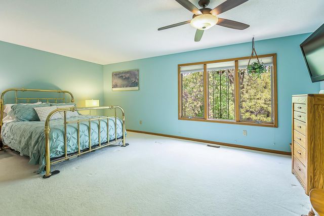 10875 Charring Cross Circle, Green Oak Twp, MI 48189