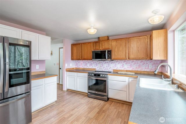 100 W Reller Road, Shelton, WA 98584