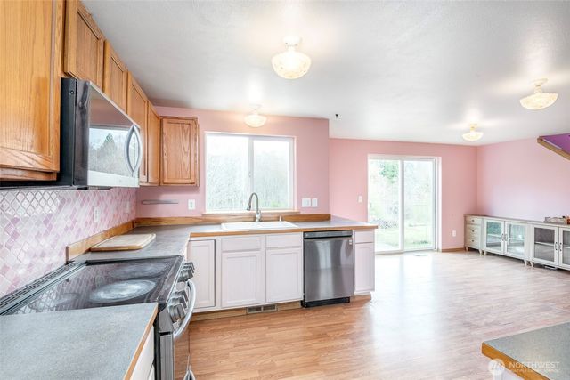 100 W Reller Road, Shelton, WA 98584