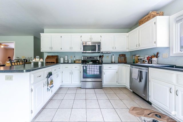 3881 Fox Ridge Drive, Manhattan, KS 66502
