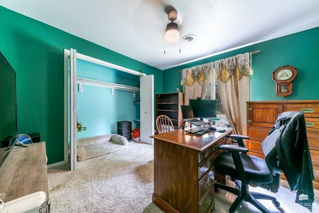 3881 Fox Ridge Drive, Manhattan, KS 66502