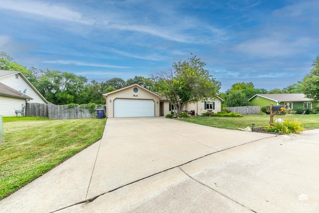 3881 Fox Ridge Drive, Manhattan, KS 66502