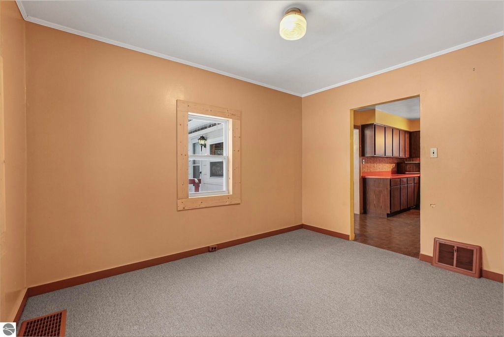 Image 25 of property listing at 8274 E 30 3/4 Road, Cadillac, MI 49601