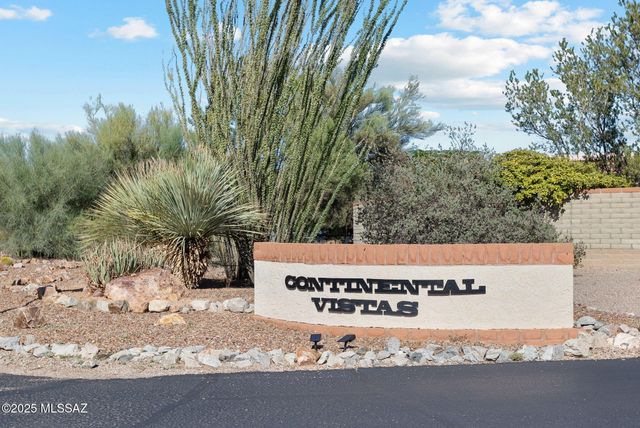 825 W Bella Vista Drive, Green Valley, AZ 85614