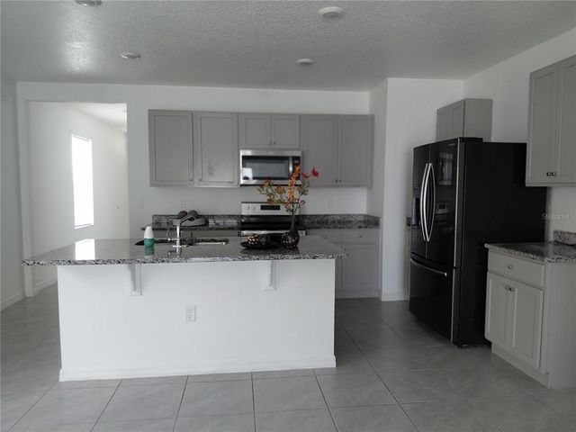 2132 DESERT ROSE DRIVE, Davenport, FL 33837