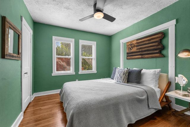 6704 Garden Avenue, West Palm Beach, FL 33405