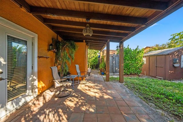 6704 Garden Avenue, West Palm Beach, FL 33405