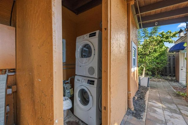 6704 Garden Avenue, West Palm Beach, FL 33405