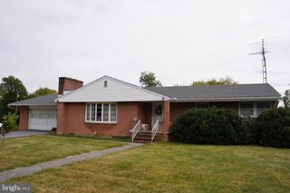 176 PRINCETON ST, Martinsburg, WV 25404