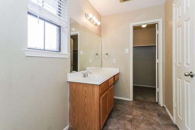 6618 Sutton Meadows Drive, Houston, TX 77086