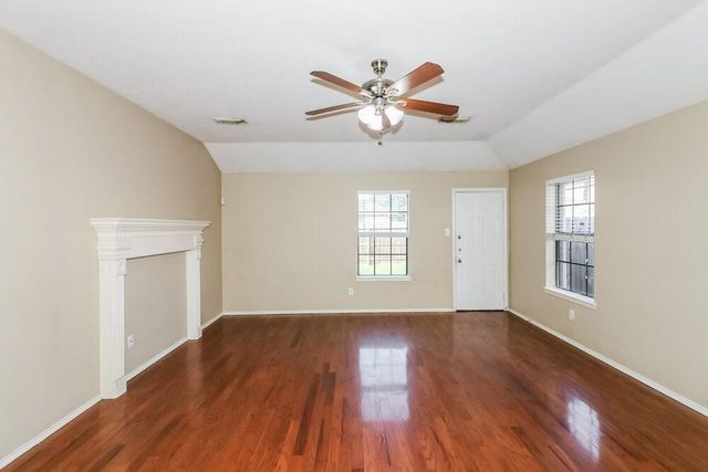 6618 Sutton Meadows Drive, Houston, TX 77086