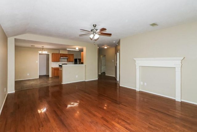 6618 Sutton Meadows Drive, Houston, TX 77086