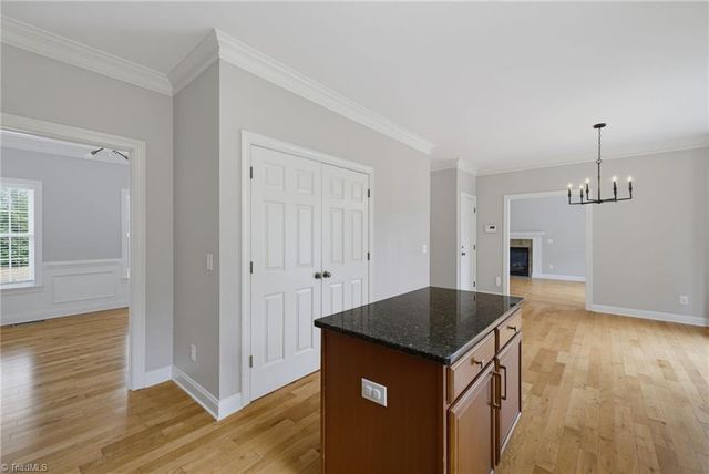 1445 Meadowlands Drive, Winston-salem, NC 27107