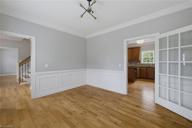 1445 Meadowlands Drive, Winston-salem, NC 27107