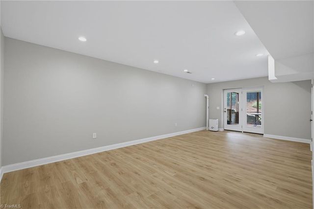 1445 Meadowlands Drive, Winston-salem, NC 27107