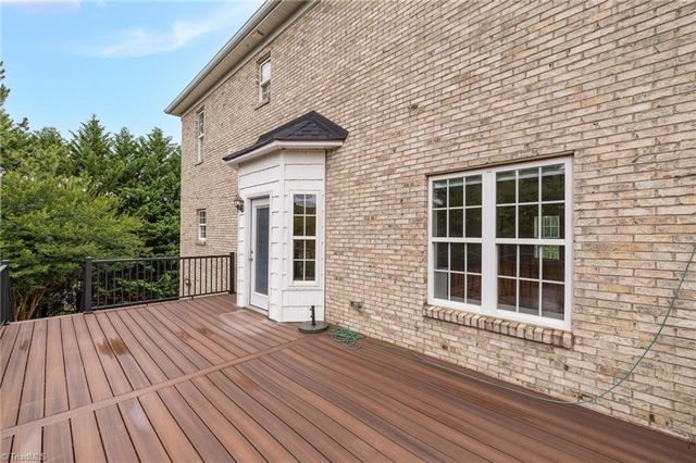 1445 Meadowlands Drive, Winston-salem, NC 27107