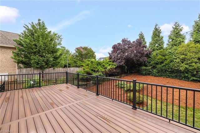 1445 Meadowlands Drive, Winston-salem, NC 27107