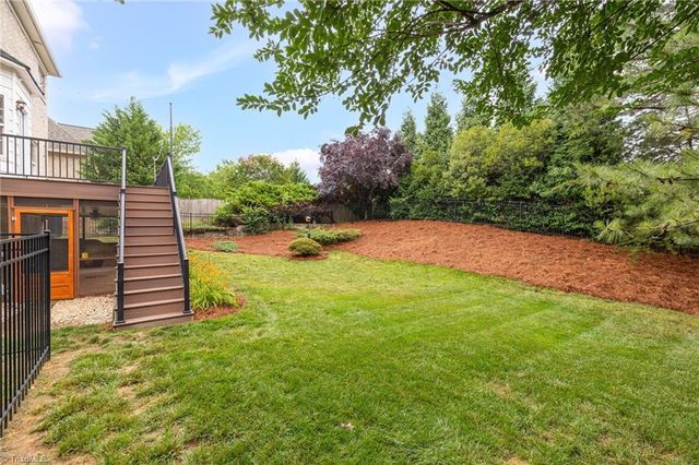 1445 Meadowlands Drive, Winston-salem, NC 27107