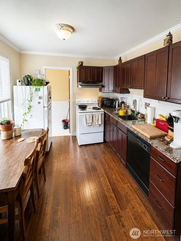 815 15th Avenue E, Seattle, WA 98112