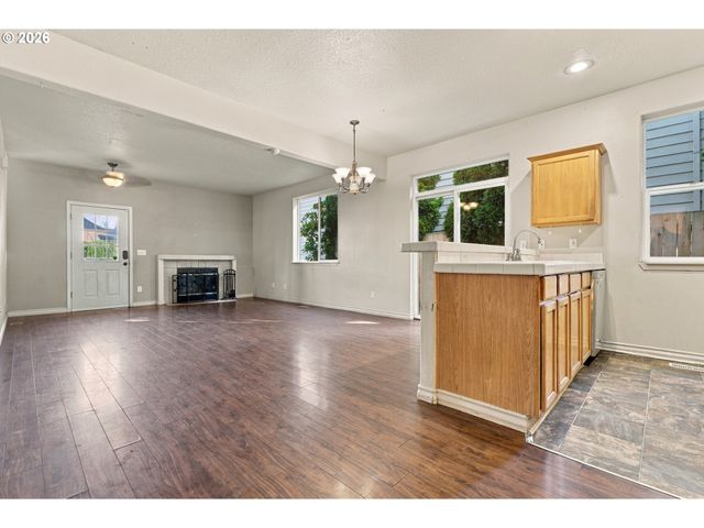 7806 Ne 24TH Ct, Vancouver, WA 98665