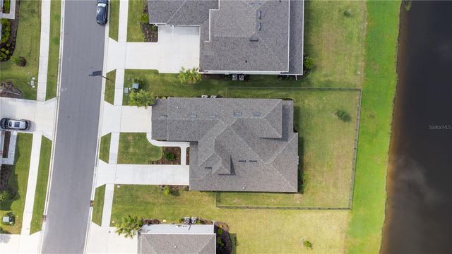 33734 LANDSMAN LOOP, Wesley Chapel, FL 33543