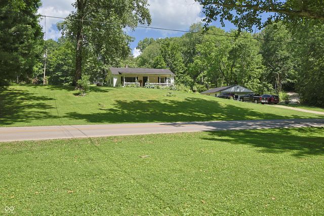 8317 Bean Blossom Road, Trafalgar, IN 46181
