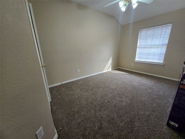 2816 Oakdale Drive, Burleson, TX 76028