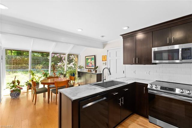 220 Harmon Court, Winston-salem, NC 27106