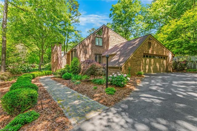 220 Harmon Court, Winston-salem, NC 27106