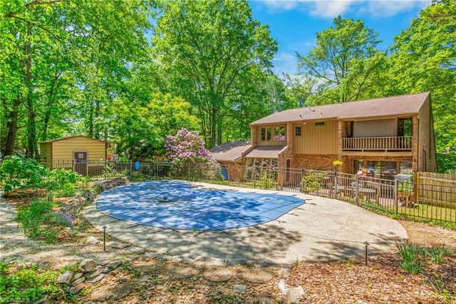 220 Harmon Court, Winston-salem, NC 27106