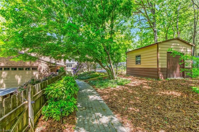 220 Harmon Court, Winston-salem, NC 27106