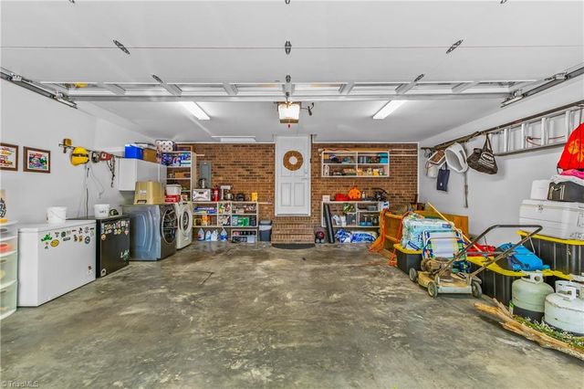 220 Harmon Court, Winston-salem, NC 27106