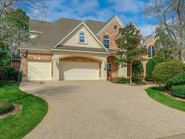 127 E Bracebridge Circle, The Woodlands, TX 77382
