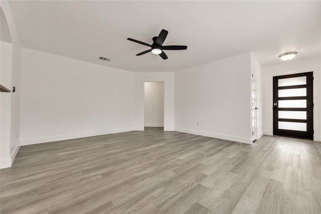 1108 Cottage Grove Circle, Bryan, TX 77801