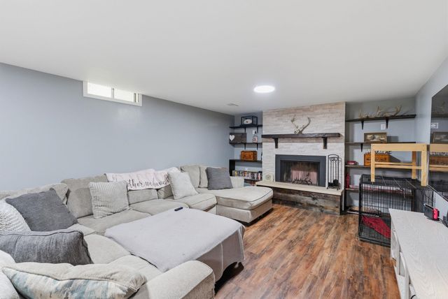 115 W April Dr, Mulvane, KS 67110