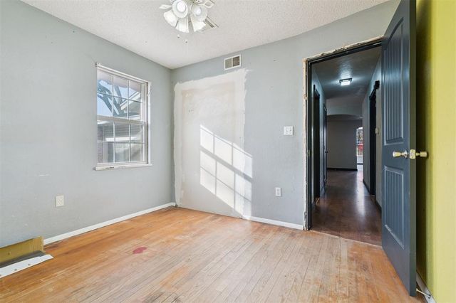 6709 NW 34th Street, Bethany, OK 73008