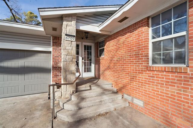 6709 NW 34th Street, Bethany, OK 73008